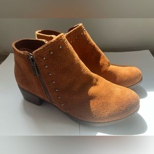 Minnetonka Ankle Boots - Great Quality